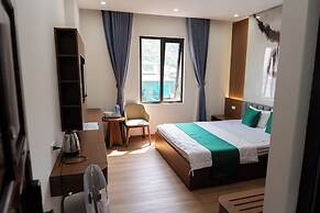 12 Ao Ca Hotel