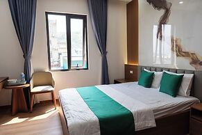 12 Ao Ca Hotel