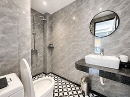 Ensora Hotel & Travel
