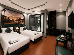 Ensora Hotel & Travel