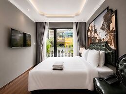 Ensora Hotel & Travel
