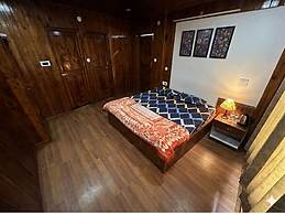 Hotel Devidyar