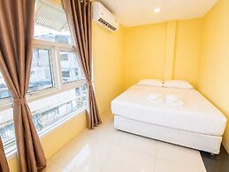 Sukhum Khaosan Au Bon Hostel