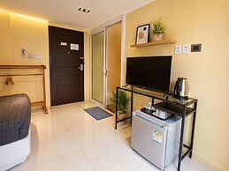 Sukhum Khaosan Au Bon Hostel