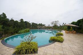 EVORA RESORT AND SPA