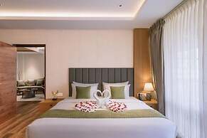 EVORA RESORT AND SPA
