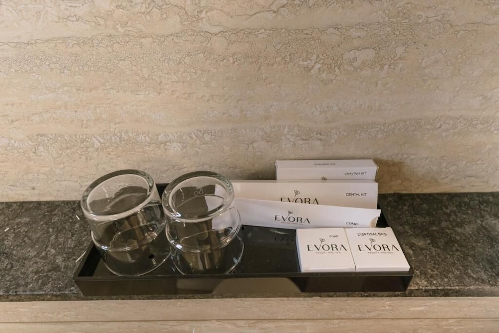 EVORA RESORT AND SPA