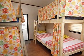 El Gordo'S Seaside Adventure Lodge