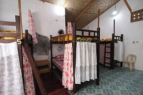 El Gordo'S Seaside Adventure Lodge
