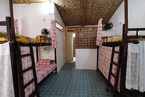 El Gordo'S Seaside Adventure Lodge
