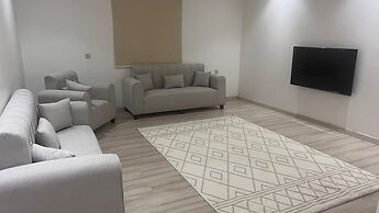 Al Salam Two Bedrooms Hall Kitchen a5
