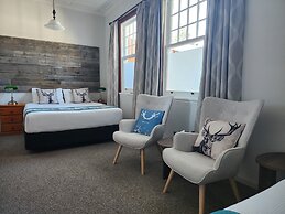 Alexandra Hotel