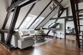 City Center Luxury Apartment 5th Element