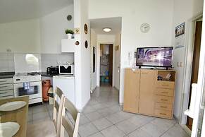 Prime Location Apartment Nicely Equipped