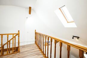 Apartment Sleeps 4 With Pets Welcome
