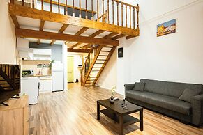 Apartment Sleeps 4 With Pets Welcome