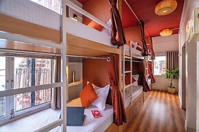 Madpackers Varanasi