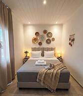 Physis Oikos Beachfront Apartments