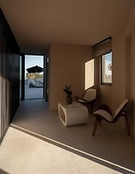Physis Oikos Beachfront Apartments