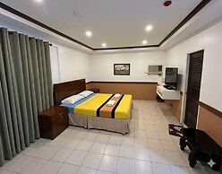 Topaz House By Gems Hotel