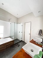 w Oceanview 2BR w Terrace in Punta Hermosa