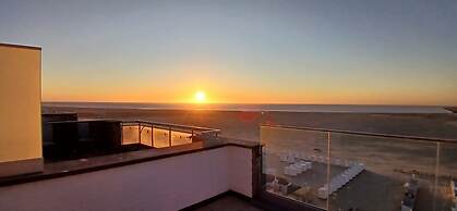 Studio Soetkin - Beach Balcony and Seaviews
