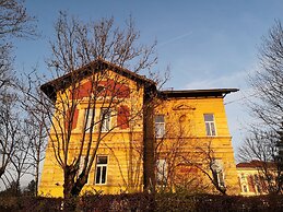 Vila Veselova