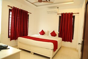 Hotel Ritzy Village