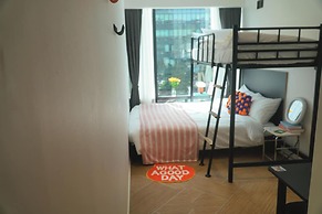 HOTEL LETS Pop