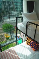 HOTEL LETS Pop