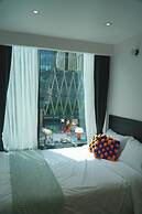 HOTEL LETS Pop