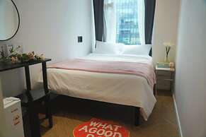 HOTEL LETS Pop