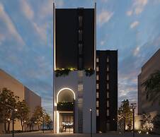 Latyrian Hotel