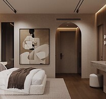 Latyrian Hotel