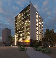 Latyrian Hotel