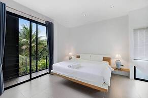 Room-ana's House in Lipa Noi