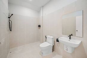 Room-escape Beach Front Cottage - 2 bed