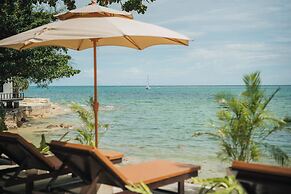 Room-escape Beach Front Cottage - 2 bed
