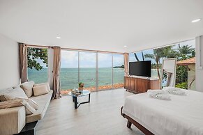 Room-escape Beach Front Cottage - 2 bed