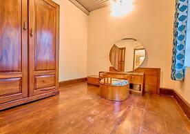 Vintage Inglenook Ooty by VOYE HOMES