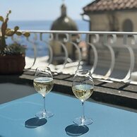 De Vivo Realty - The Colombo Positano