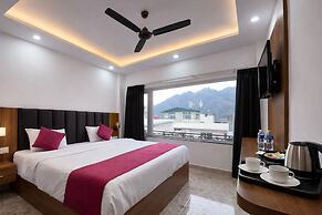 RNR Retreat Serenity By The Ganges