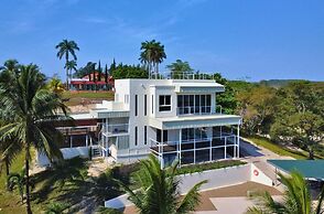 Javiellie Luxury Villa