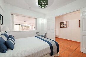 Amazing 1 BR Condo - Terrace - Pool - Romantic Zone
