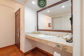 Amazing 1 BR Condo - Terrace - Pool - Romantic Zone