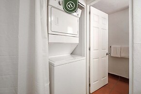 Amazing 1 BR Condo - Partial Oceanview - Pool