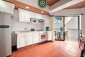Amazing 1 BR Condo - Partial Oceanview - Pool