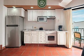 Amazing 1 BR Condo - Partial Oceanview - Pool