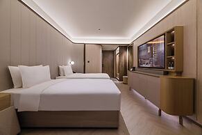 Crystal Hotel Lujiazui Financial Center