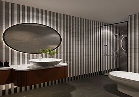 May De Ville Lumiere Hotel